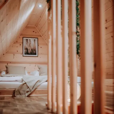 Legenda Lasu - Drewniany W Gorach Z Jacuzzi, Przy Stoku Narciarskim Kotelnica, Bialka Tatrzanska, W Poblizu Term Bania 샬레